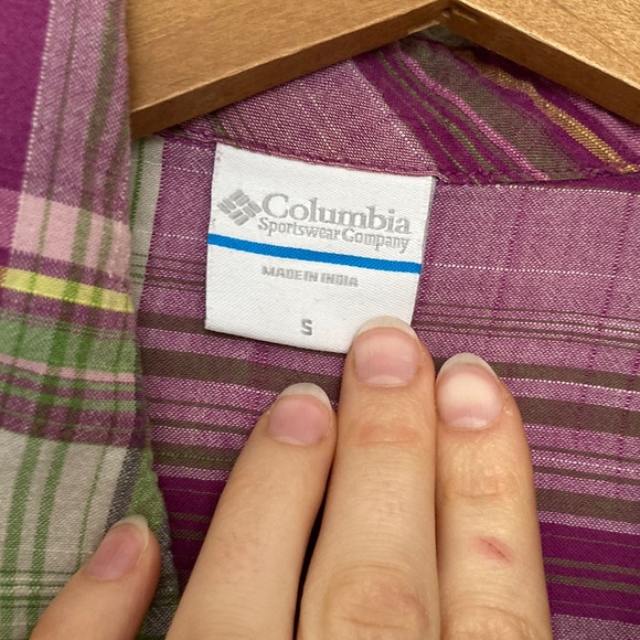 Women’s purple and green plaid shirt - Picture 2 of 3